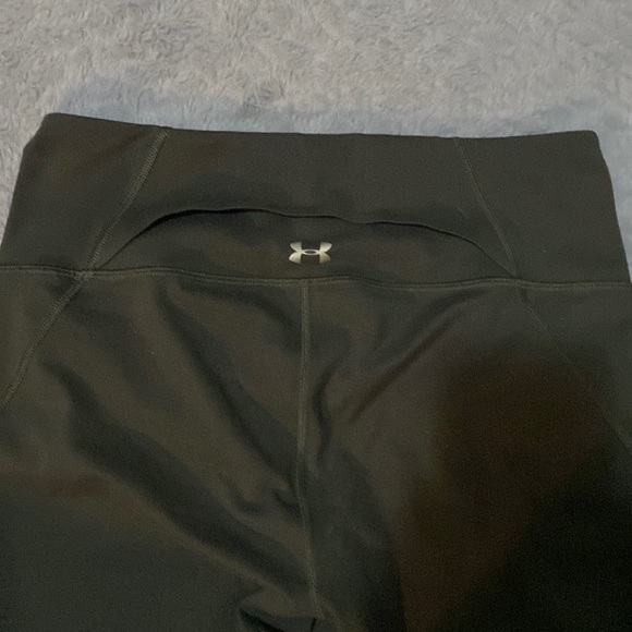 Dark green under armour athletic leggings - Picture 2 of 2